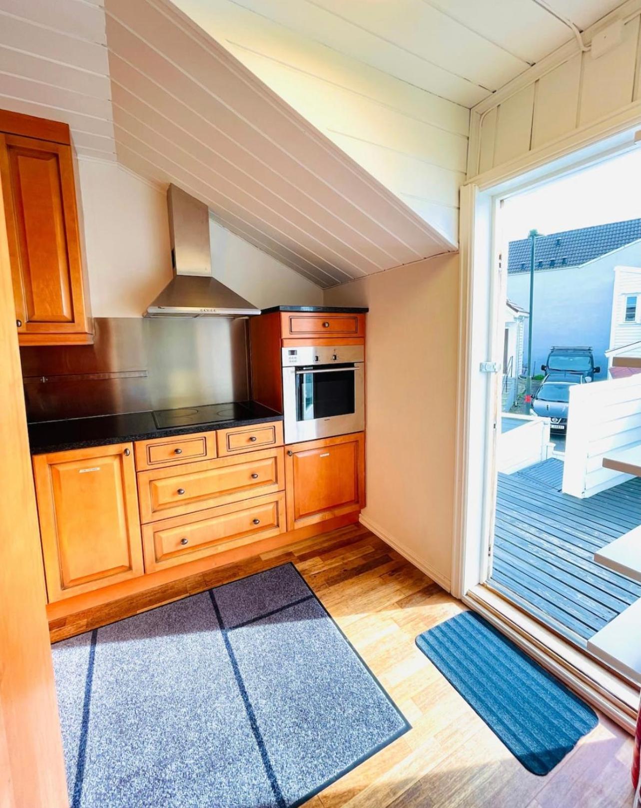 Central Stavanger Guesthouse ภายนอก รูปภาพ